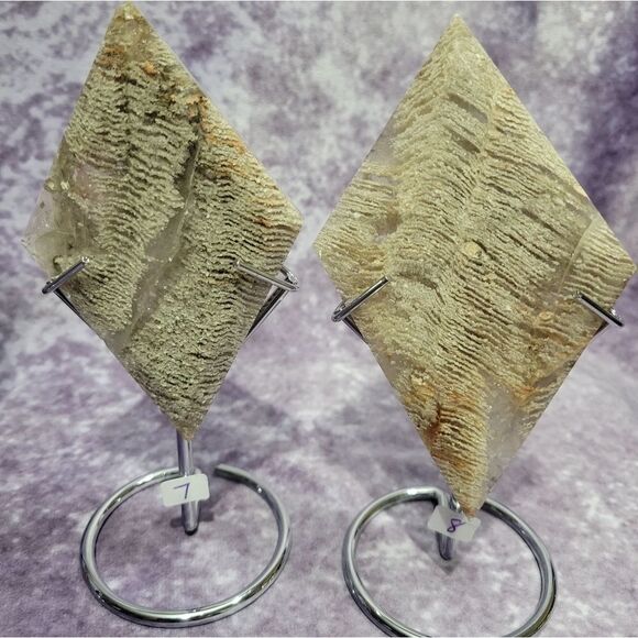 Garden Quartz Rhombas with Stand - Picture 2 of 13